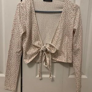 Brandy Melville Wrap shirt